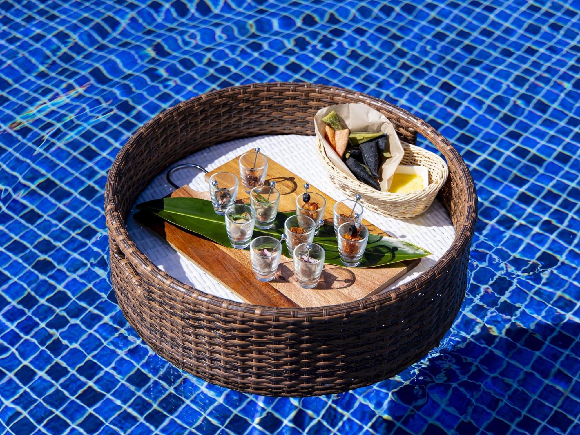 Aquasense Hotel & Resort Онна Экстерьер фото