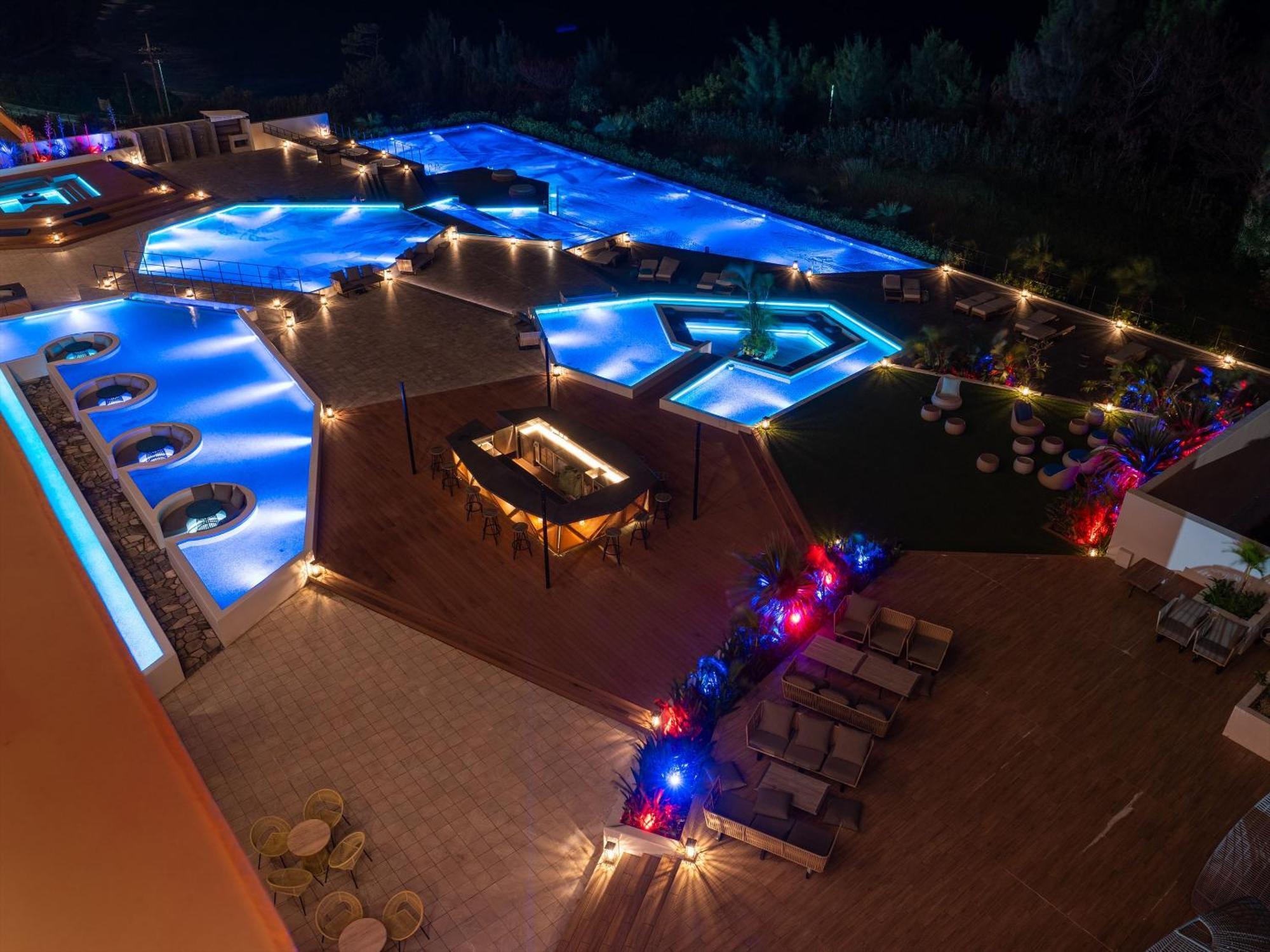 Aquasense Hotel & Resort Онна Экстерьер фото
